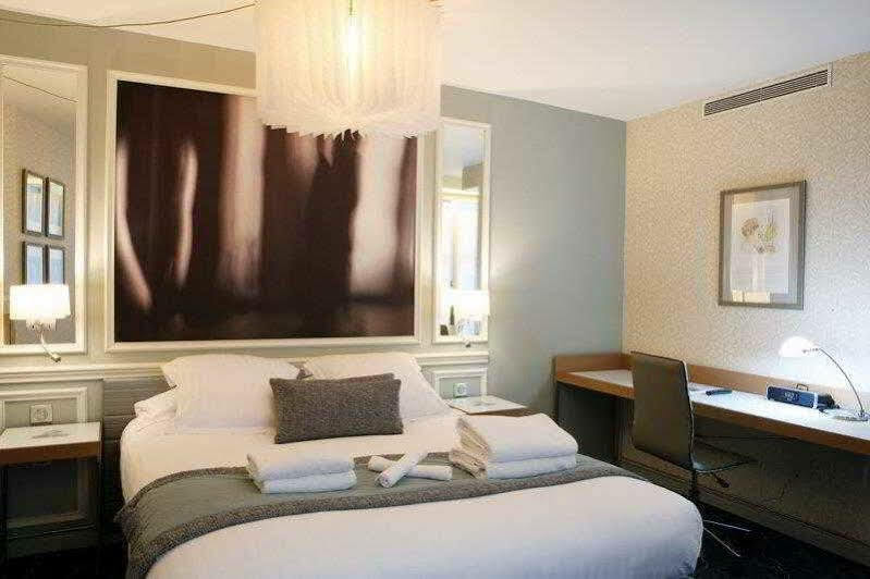 Western Premier Littéraire Le Swann París